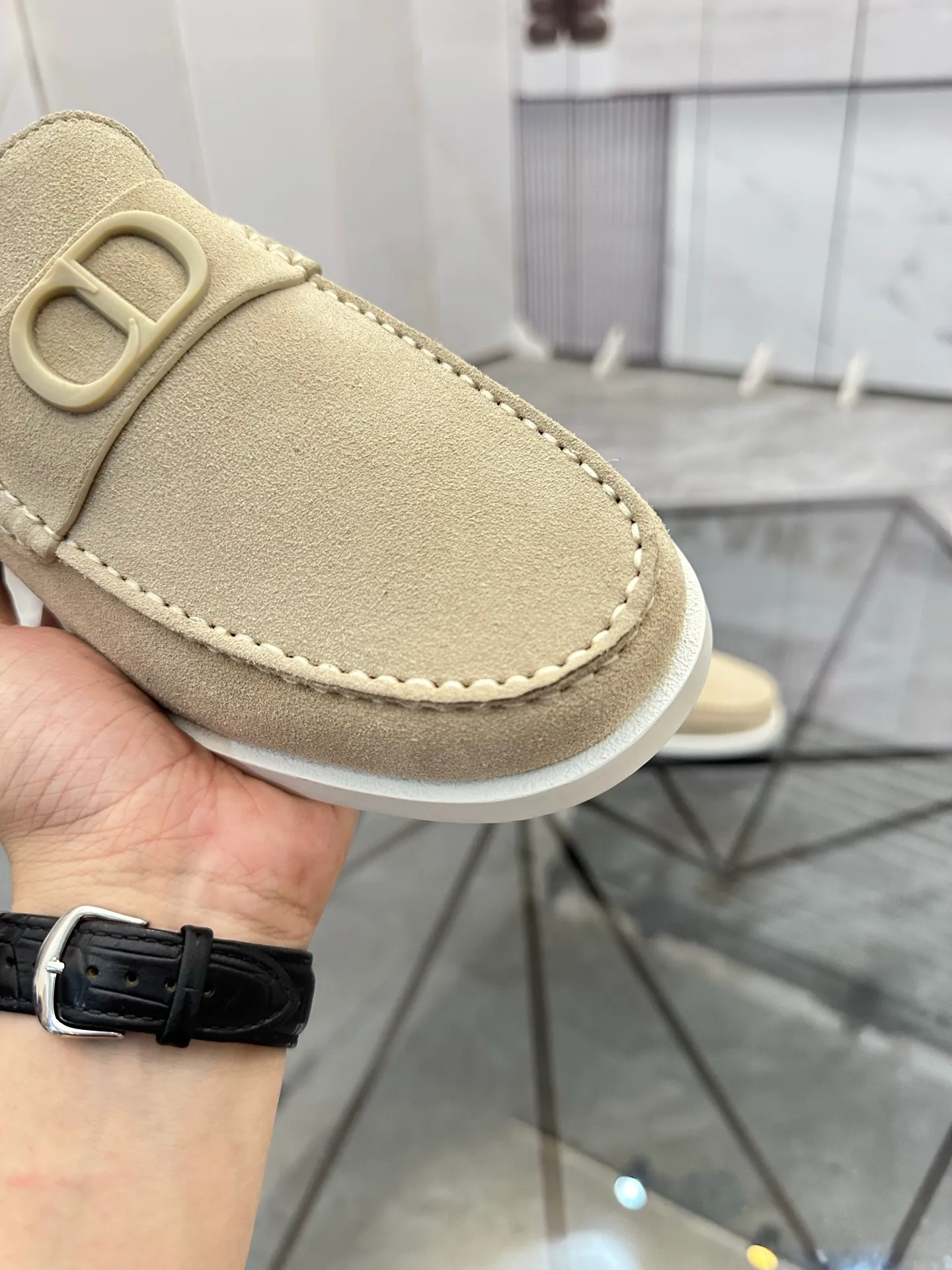 Selling men's shoes 💰: 💰P440¥ Product trademark: Dio* "Dior*" slip-on shoes Regular size: 39-44 (can be customized to 45.46) Product materials: imported nubuck leather upper, cowhide lining, original outsole. Number: 628